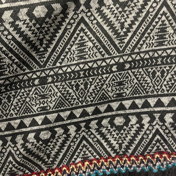 Poncho - Picture 4 of 5